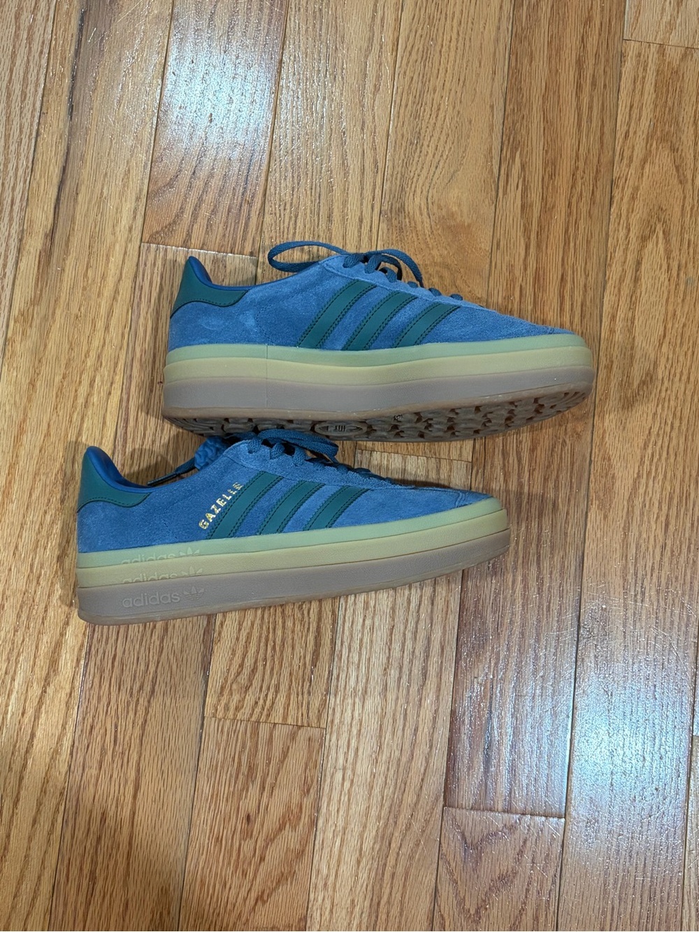 Women’s adidas gazelle - Picture 2 of 2